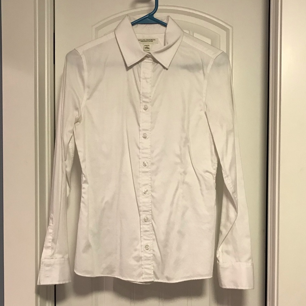 Banana Republic non-iron fitted button down shirt